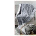Plaid/couverture & coussin Lapin Le Blanc, gant de toilette, essuie de cuisine, Peignoirs, lavette, plaid, Vincent Larrousse, housse de couette
